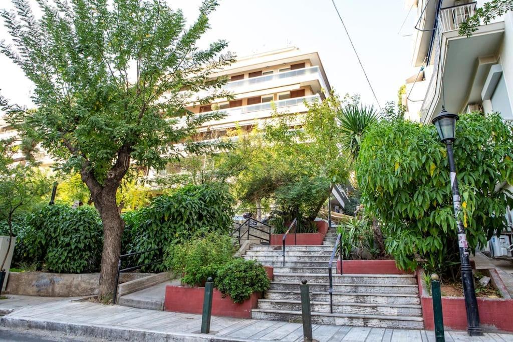 Studio Apartment With All Amenities In Kolonaki Athens Luaran gambar
