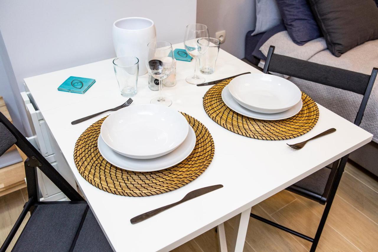 Studio Apartment With All Amenities In Kolonaki Athens Luaran gambar